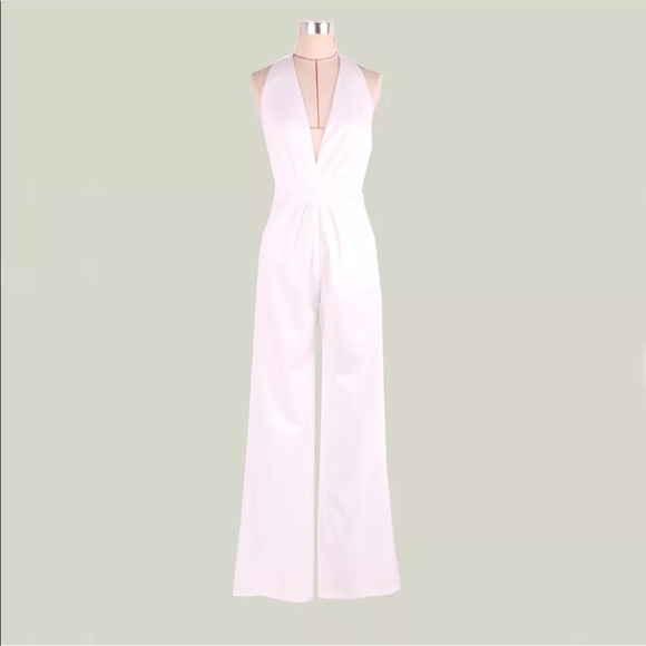 ELEGANT CHIC WHITE ONE PIECE JUMPSUIT 💜 - Picture 2 of 6